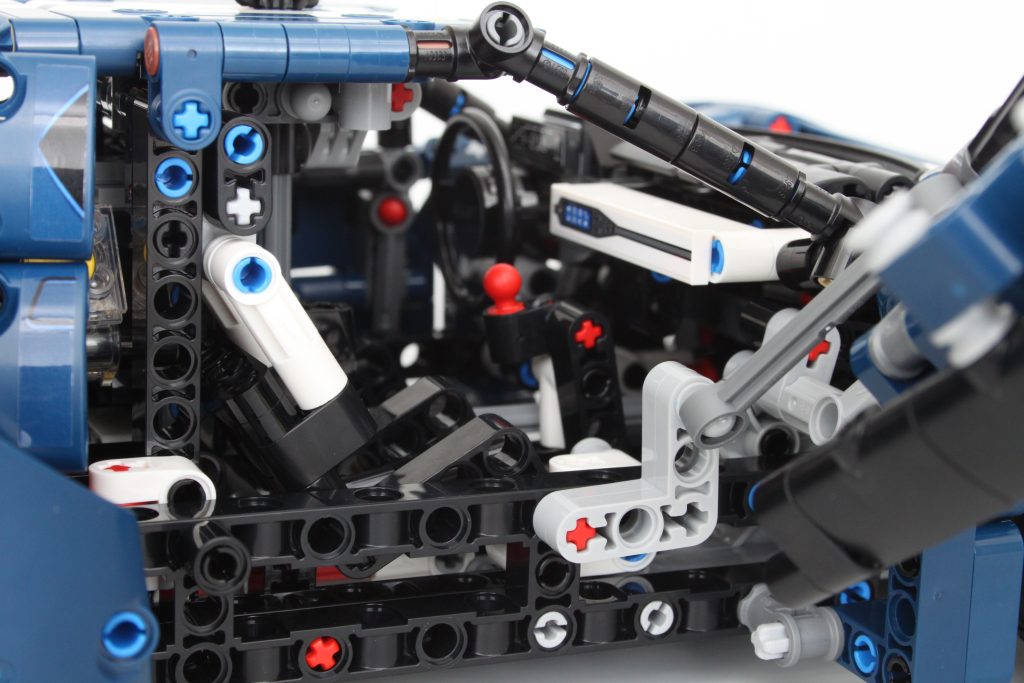 LEGO Technic 42154 2022 Ford GT review 22 1024x683