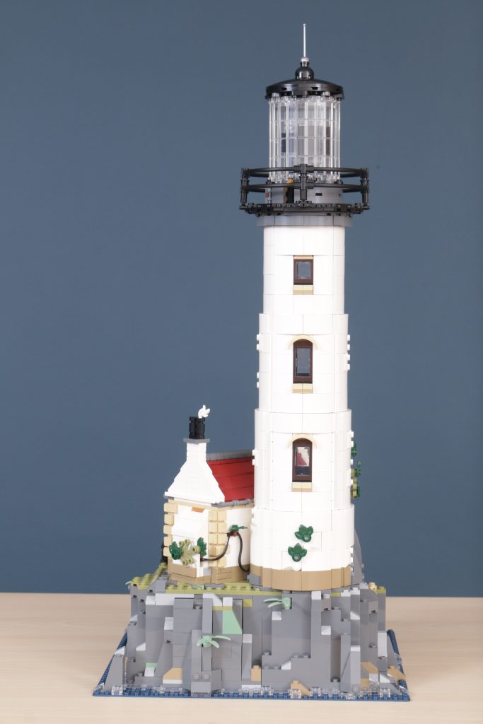 LEGO Ideas 21335 Motorised Lighthouse review 23 683x1024