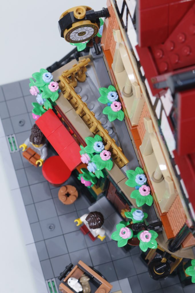 LEGO Icons 10350 Tudor Corner second review plus comparison with 10251 Brick Bank and 10270 Bookshop 83 683x1024