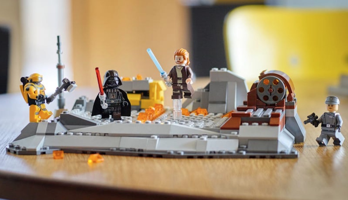 24% discount on 75334 Obi-Wan Kenobi vs. Darth Vader at Zavvi