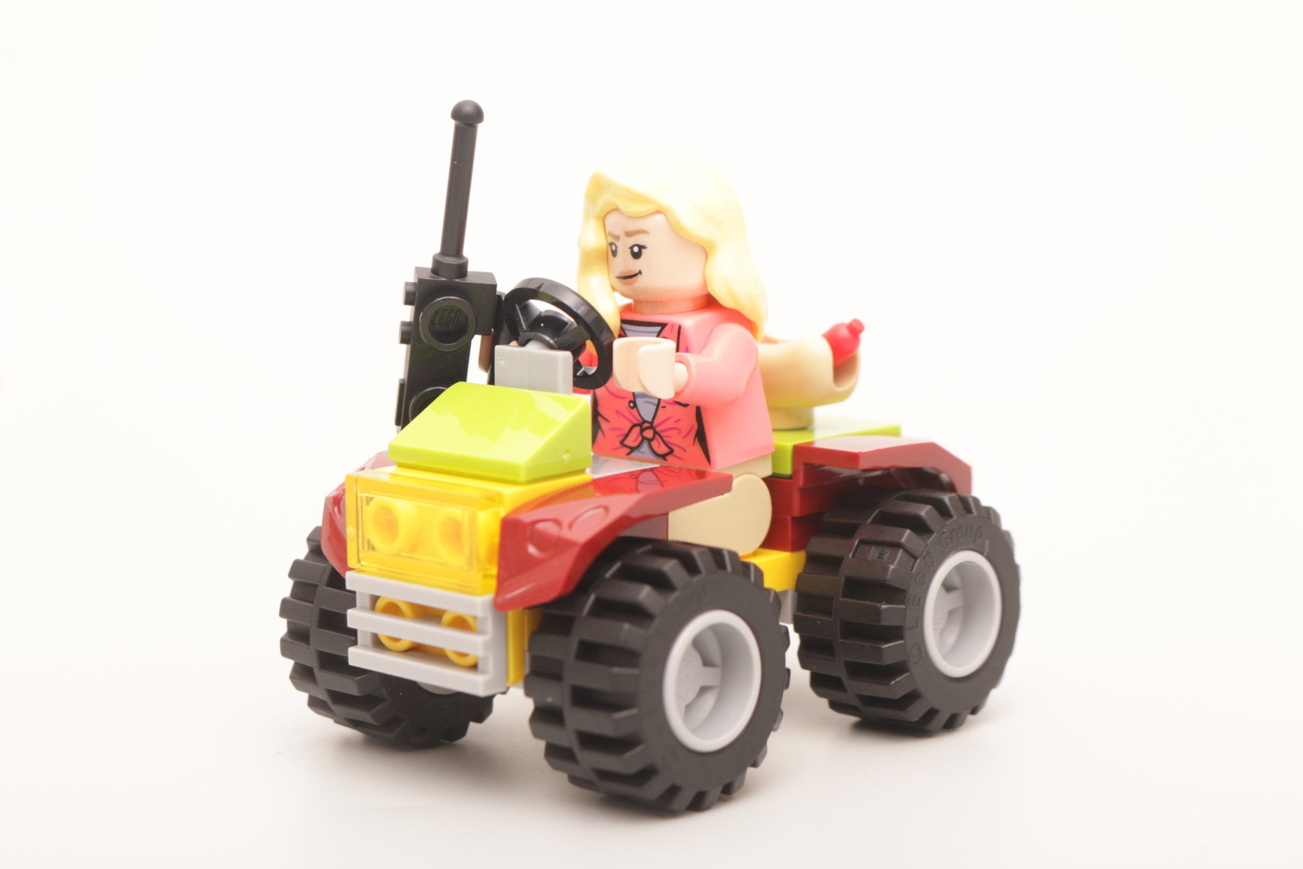 LEGO Jurassic Park 76957 Velociraptor Escape review 9 scaled