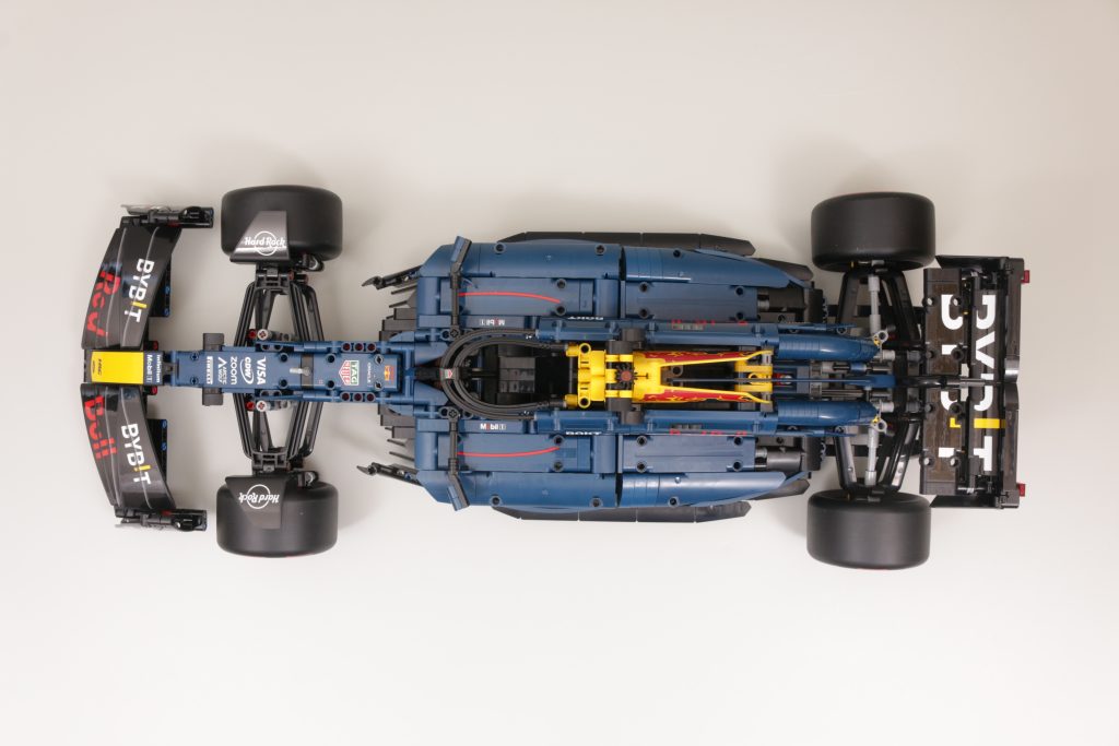 LEGO Technic 42206 Oracle Red Bull Racing RB20 F1 Car review 10 1024x683