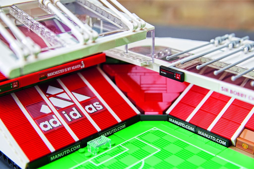 LEGO Creator Expert 10272 Old Trafford Manchester United 28