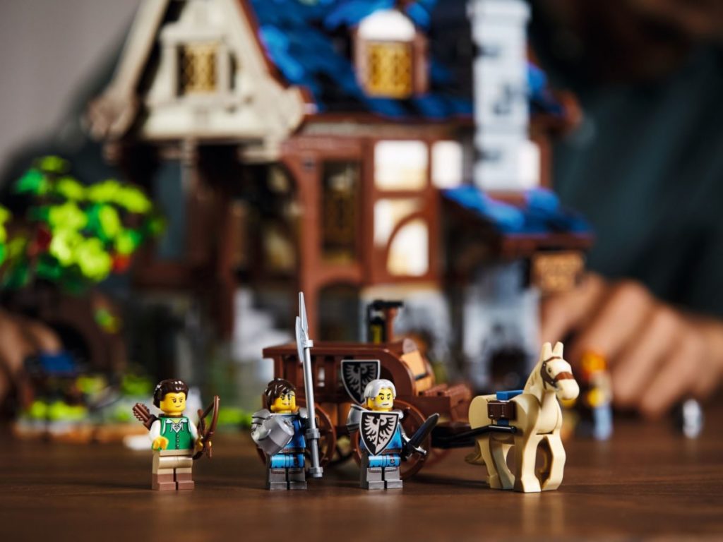21325 medieval blacksmith minifigures ideas 1024x768