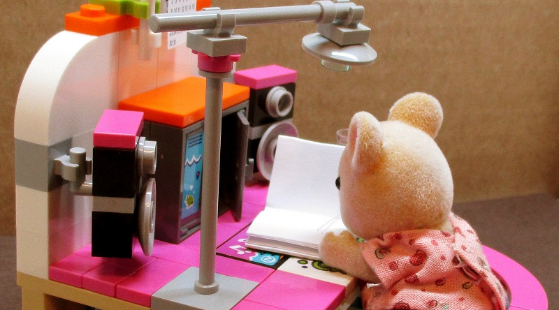 Brick Pic of the Day: Back to work