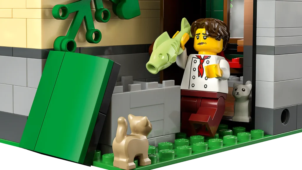 LEGO Icons 10350 Tudor Corner 19 1024x576