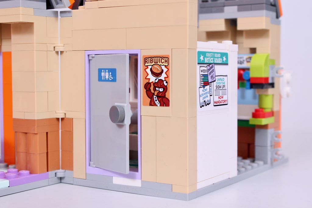 LEGO Icons 10352 The Simpsons Krusty Burger review 12 1024x683