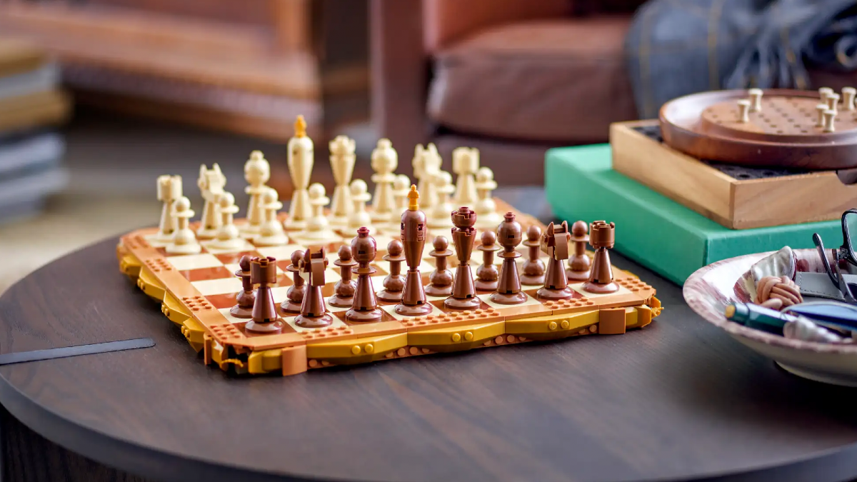 LEGO 40719 Traditional Chess Set revealed