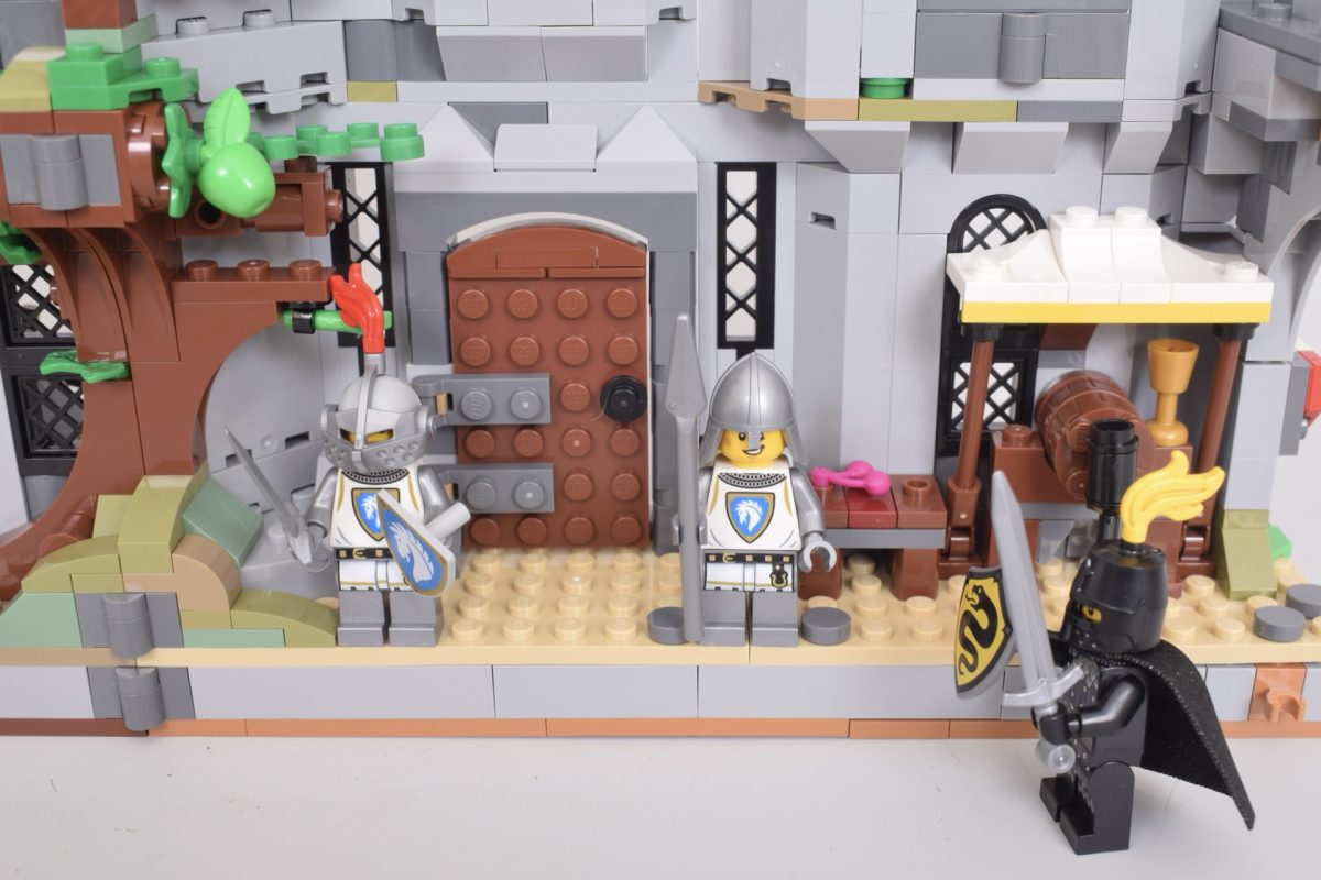 LEGO Creator 3 in 1 31168 Medieval Horse Knight Castle book nook 3 1200x800