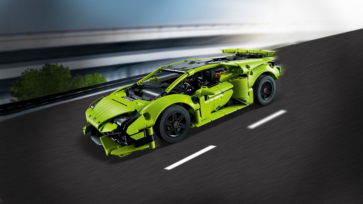 LEGO Technic 42161 Lamborghini Huracan Tecnica 6