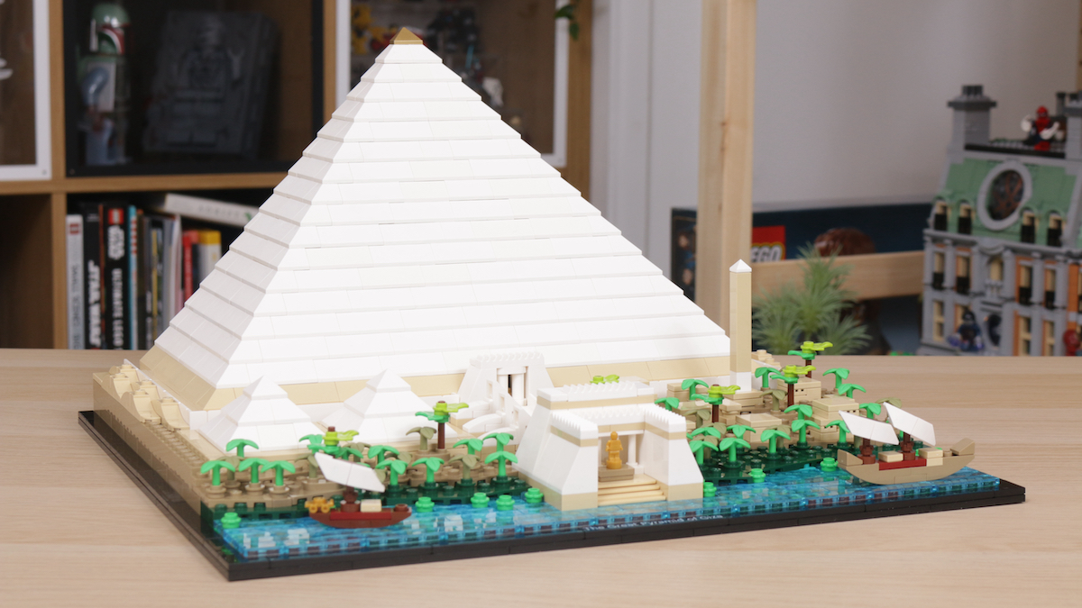 21058 Great Pyramid of Giza – a wonder of the LEGO world