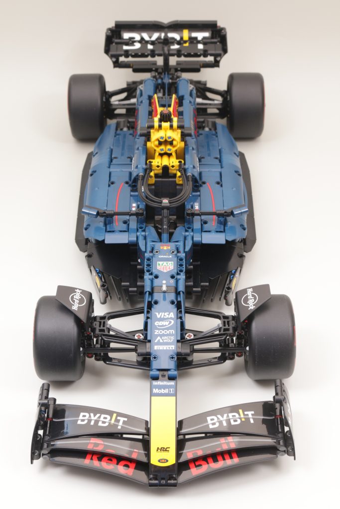 LEGO Technic 42206 Oracle Red Bull Racing RB20 F1 Car review 5 683x1024