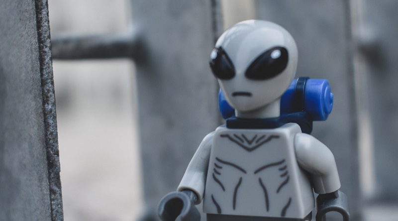 Brick Pic of the Day: Backpacking alien