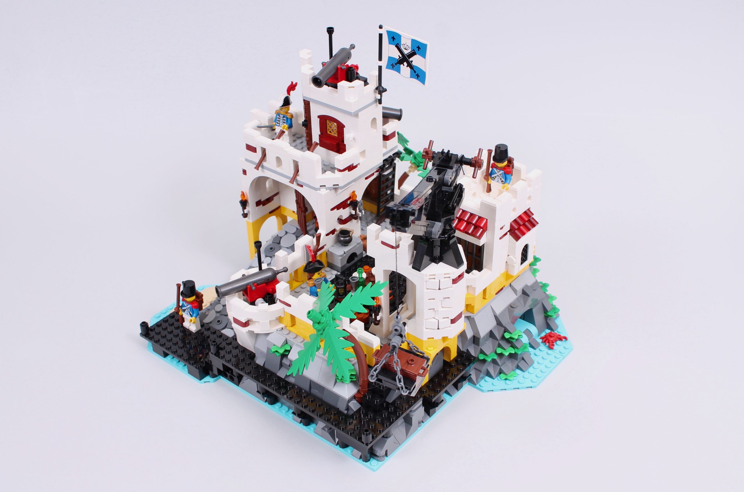 LEGO Icons 10320 Eldorado Fortress review 6 scaled