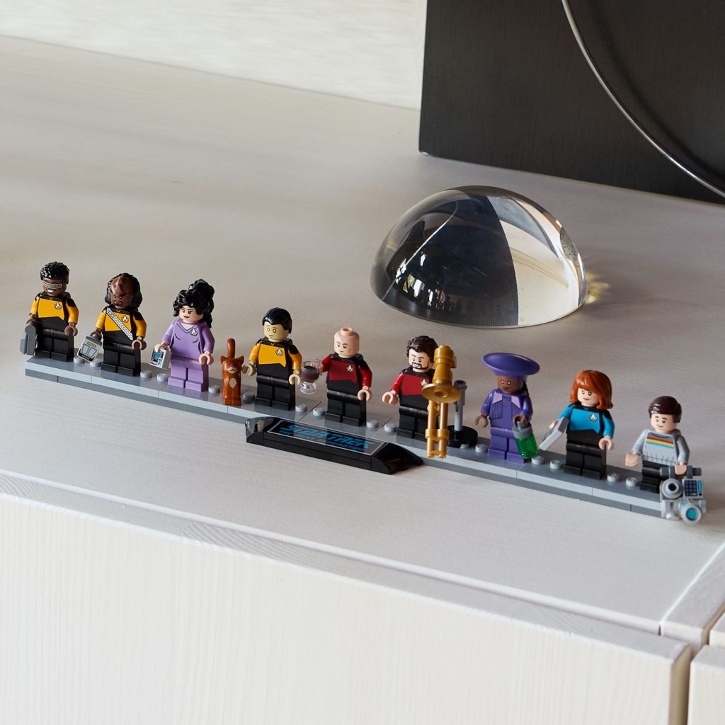 LEGO Icons 10356 U.S.S. Enterprise NCC 1701 D 8 1024x1024