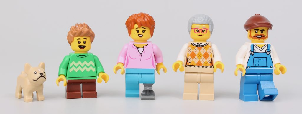 LEGO Icons 10326 Natural History Museum review 59 1024x388