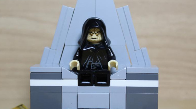 Brick Pic of the Day: Resuming the throne