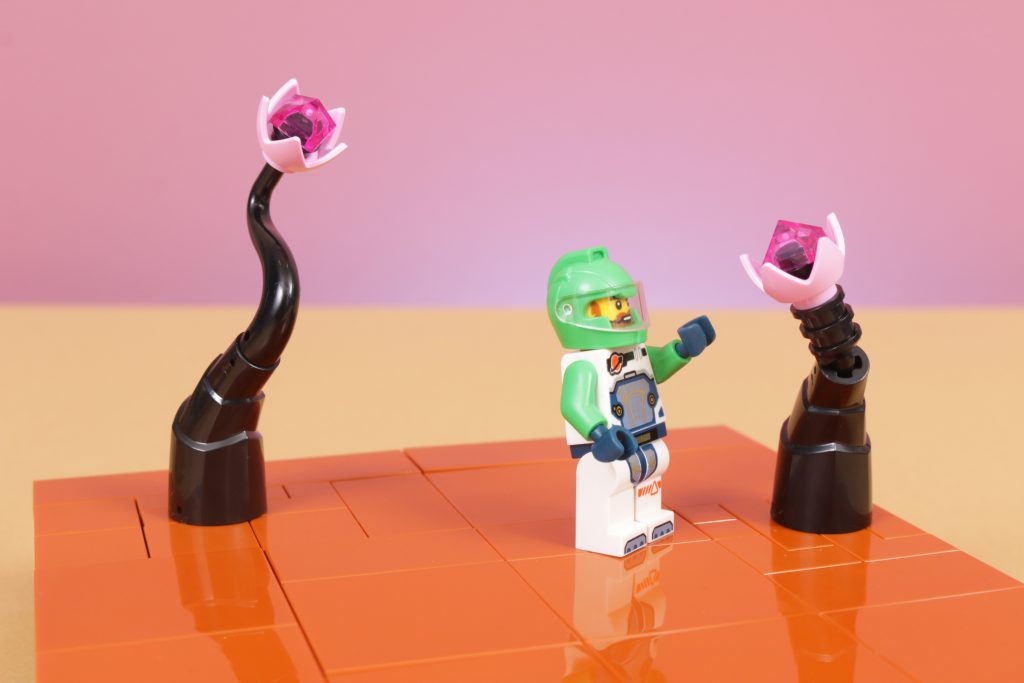 How to LEGO – Building space terrain part II step by step guide 39 1024x683