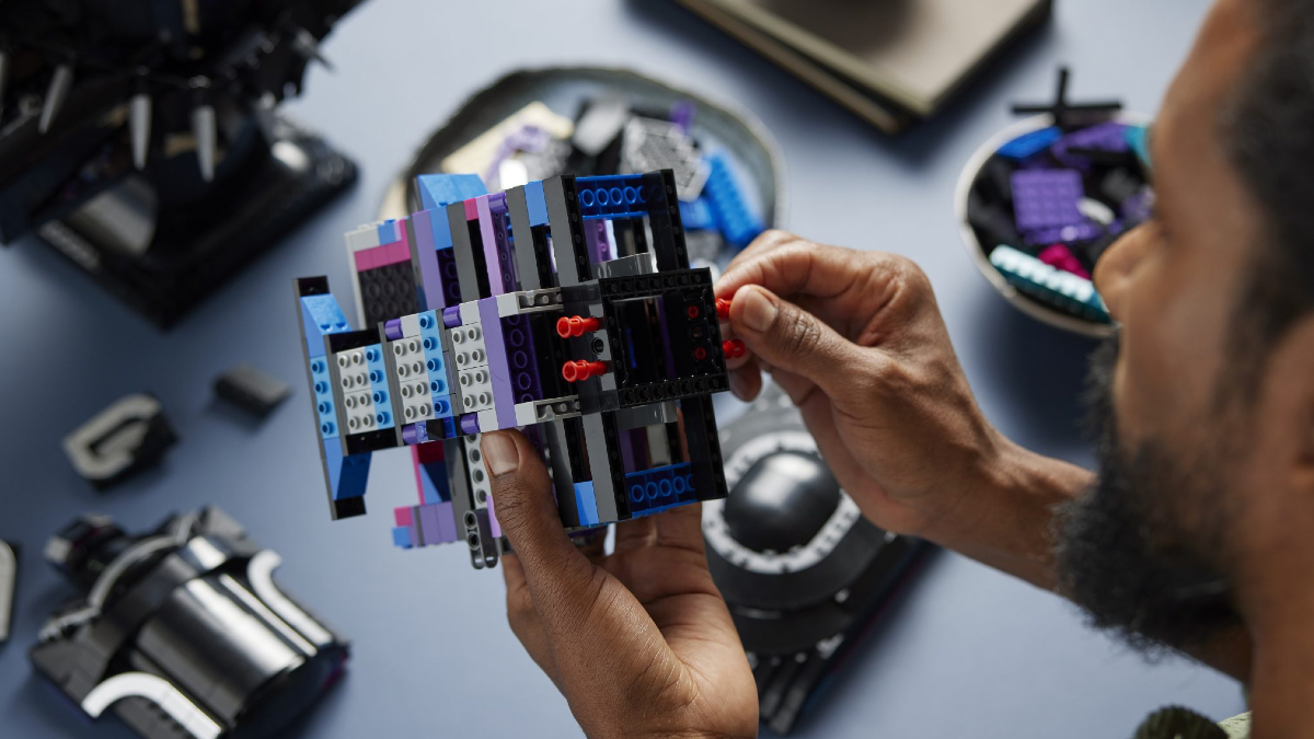 LEGO Marvel 76215 Black Panther has a secret for the people building it