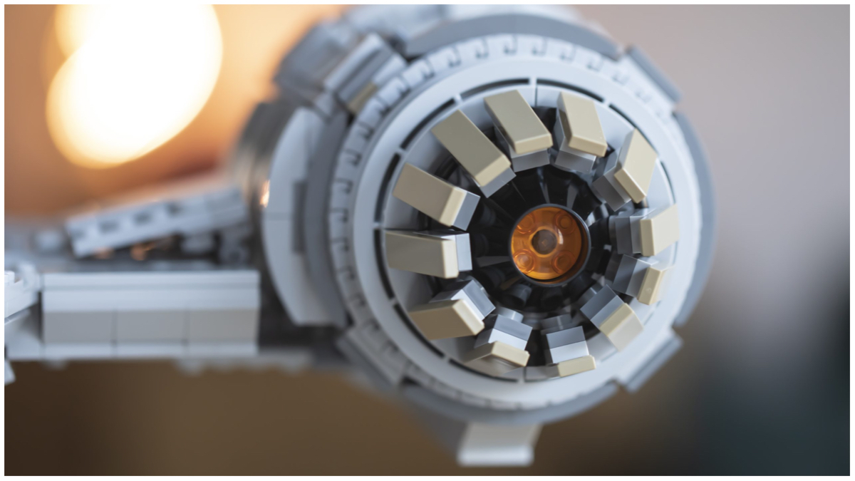 WATCH: LEGO UCS Razor Crest: Your questions answered