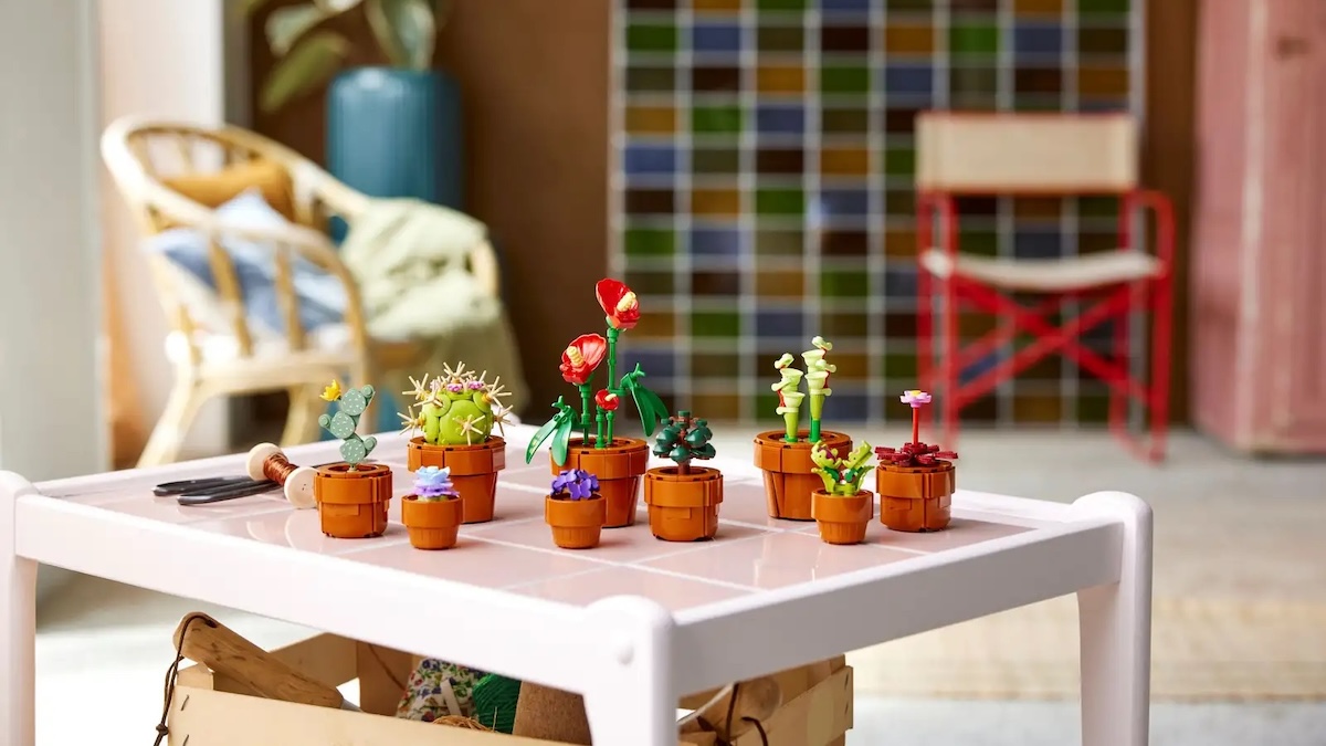 LEGO Botanical Collection 10329 Tiny Plants international prices confirmed