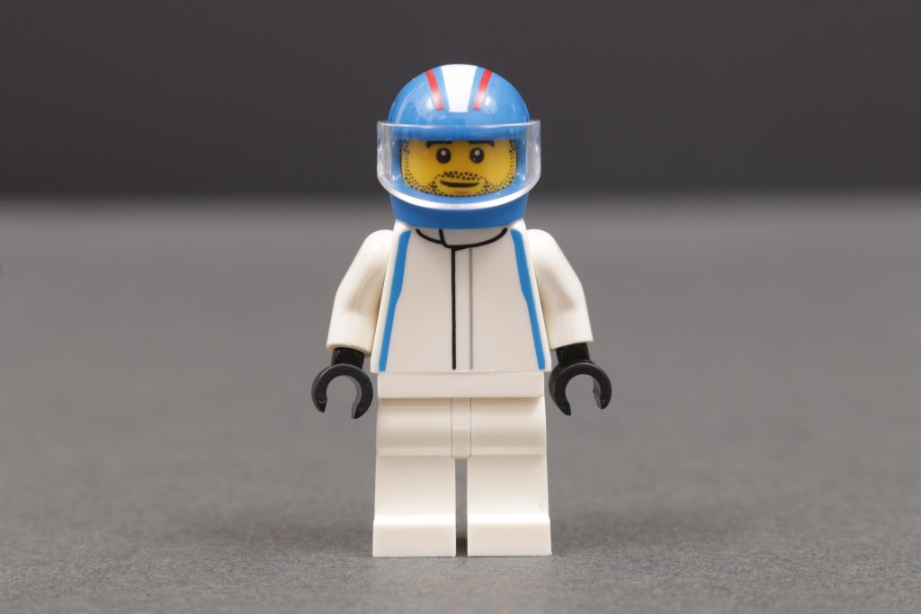 LEGO City 60474 F1 Grid with VCARB Sauber Race Cars review 26 1024x683