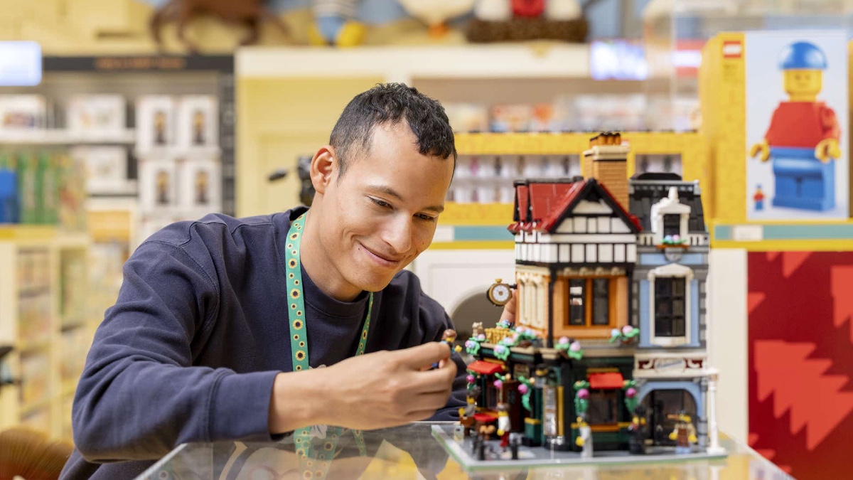 10350 Tudor Corner is one of three LEGO 2025 sets to support non-visible disabilities