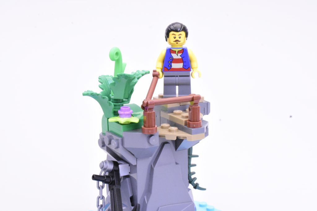 LEGO BrickLink Designer Program 910038 Ominous Isle review 39 1024x683