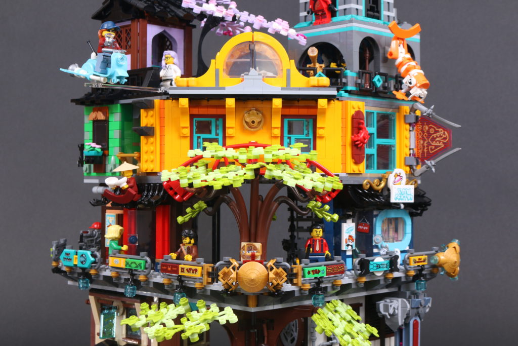 LEGO NINJAGO 71741 NINJAGO City Gardens review 26