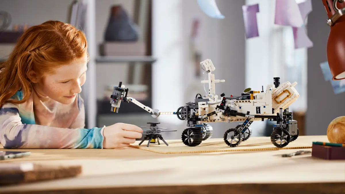 NASA Mars Rover, John Deere and Bugatti LEGO Technic sets out now