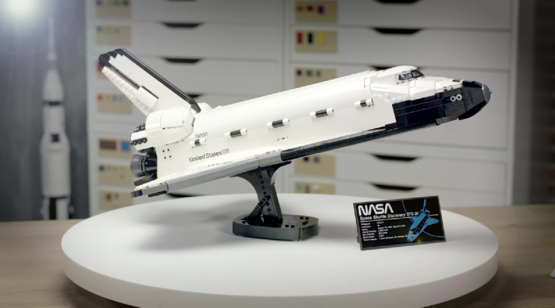 LEGO 10283 NASA Space Shuttle Discovery designer video featured
