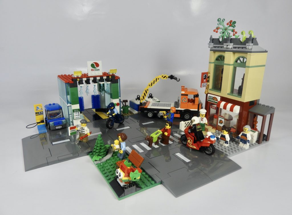 LEGO CITY 60292 Town Center review 1