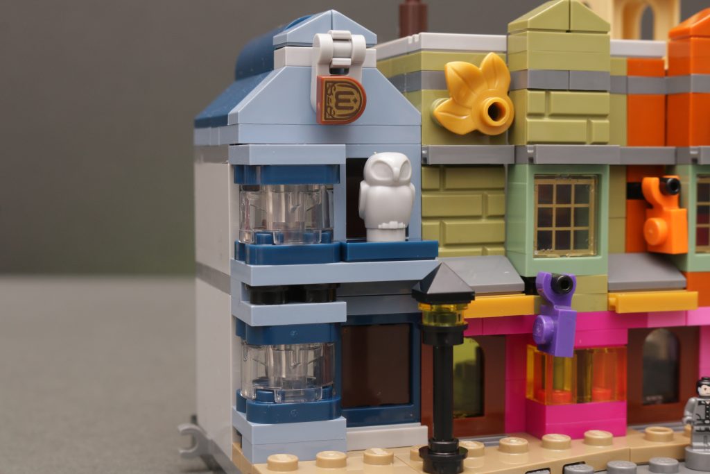 LEGO Harry Potter 76444 Diagon Alley Wizarding Shops review 47 1024x683
