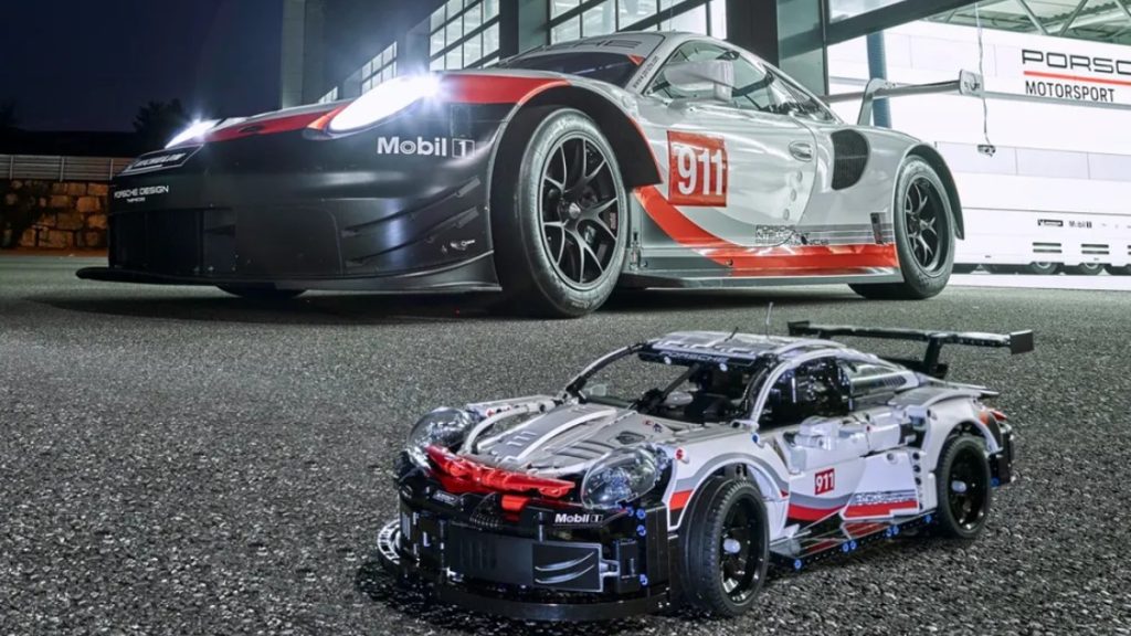 lego 42096 Porsche lifestyle technic featured 1024x576