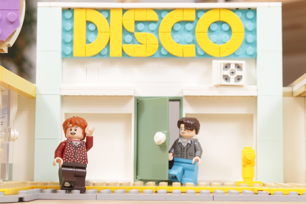 LEGO Ideas 21339 BTS Dynamite Bangtan Boys Jin Suga j hope RM Jimin V Jung Kook review 47 1024x683