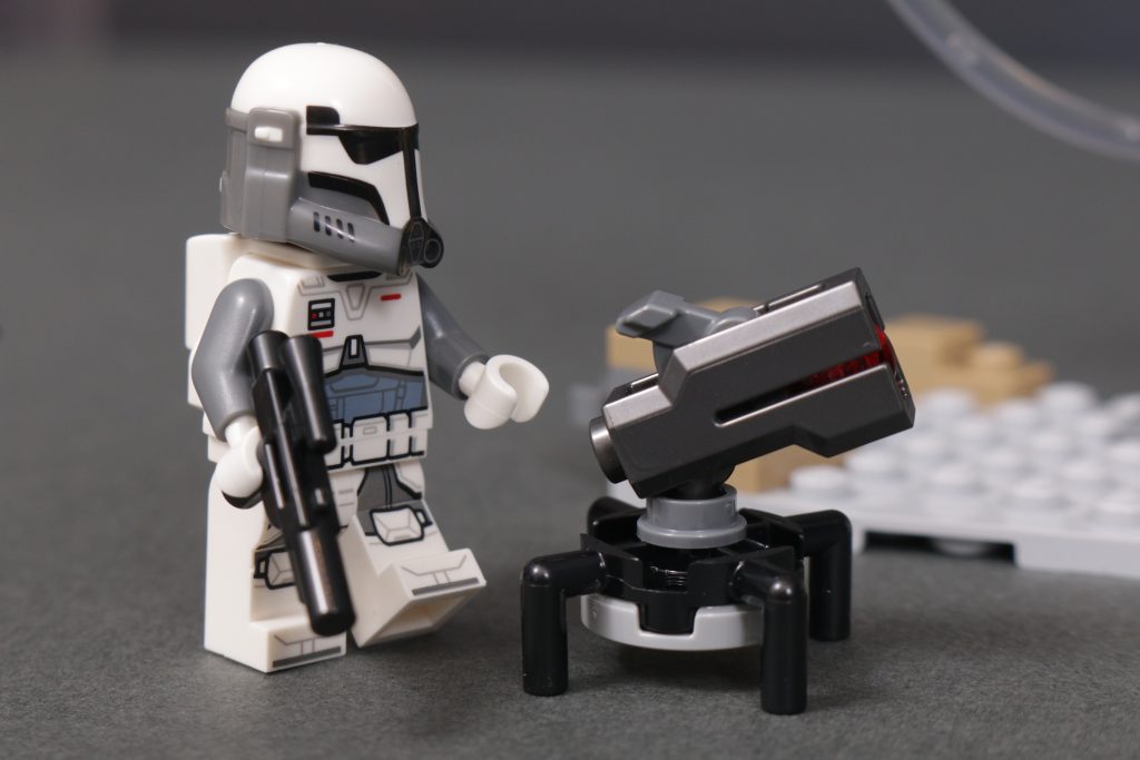LEGO Star Wars 75373 Ambush on Mandalore Battle Pack review 6 1024x683