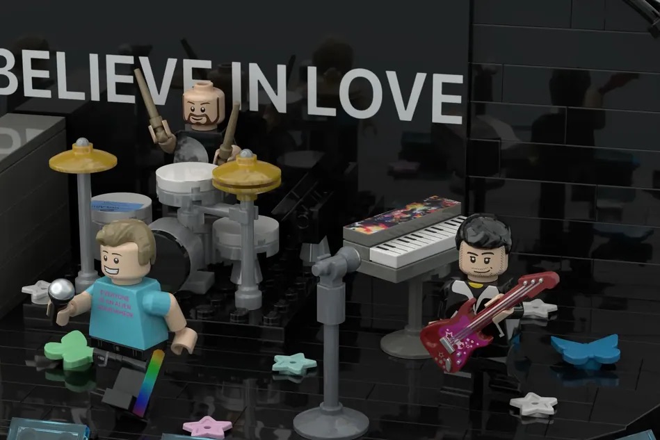 LEGO Ideas Coldplay Music of the Spheres World Tour Diorama 6