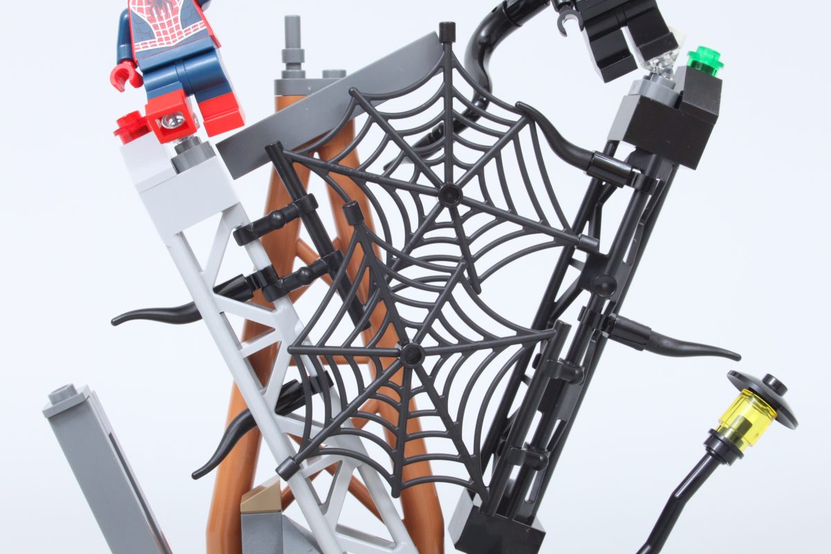 lego marvel 76334 Epic Battle Spider Man vs Sandman review 10 1200x800