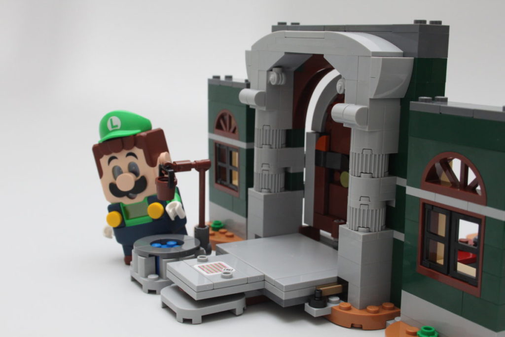 LEGO Super Mario 71399 Luigis Mansion Entryway review 12 1024x683