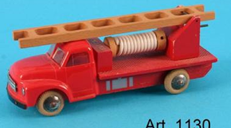 LEGO heritage inspired Originals 853967 Wooden Minifigure