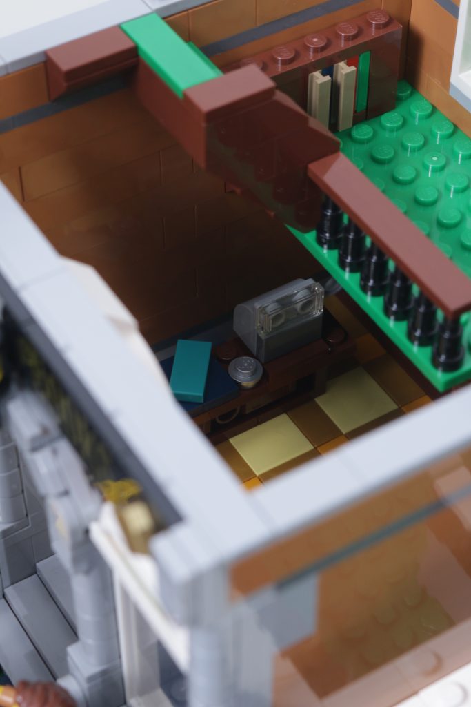 LEGO Icons 10350 Tudor Corner second review plus comparison with 10251 Brick Bank and 10270 Bookshop 33 683x1024