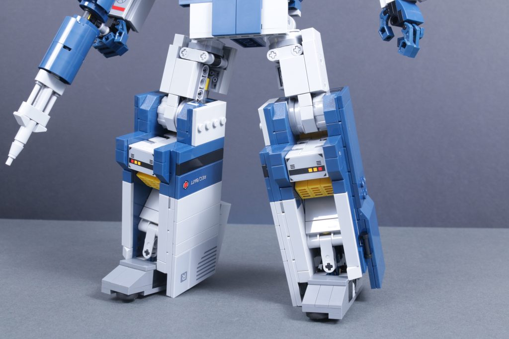 LEGO Icons Transformers 10358 Soundwave review 18 1024x683