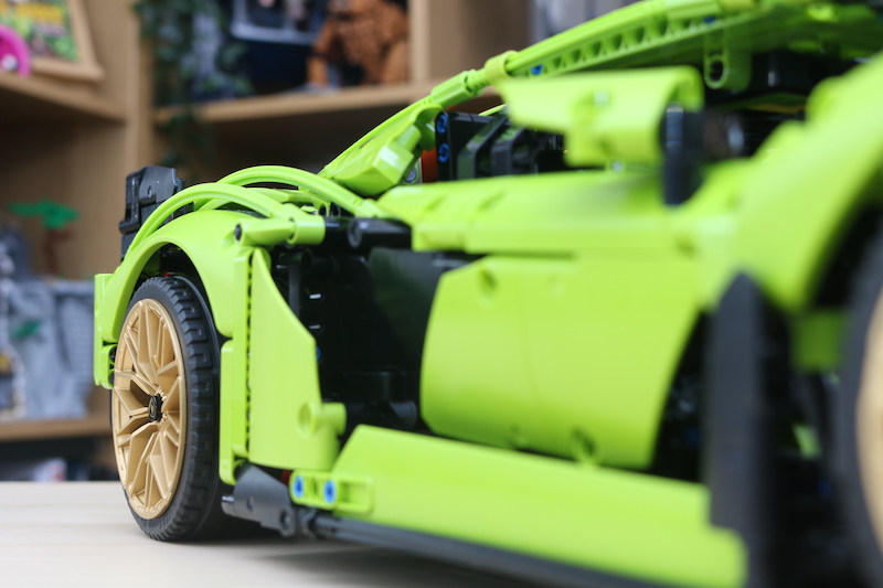 LEGO Technic 42115 Lamborghini Sian FKP 37 review 96