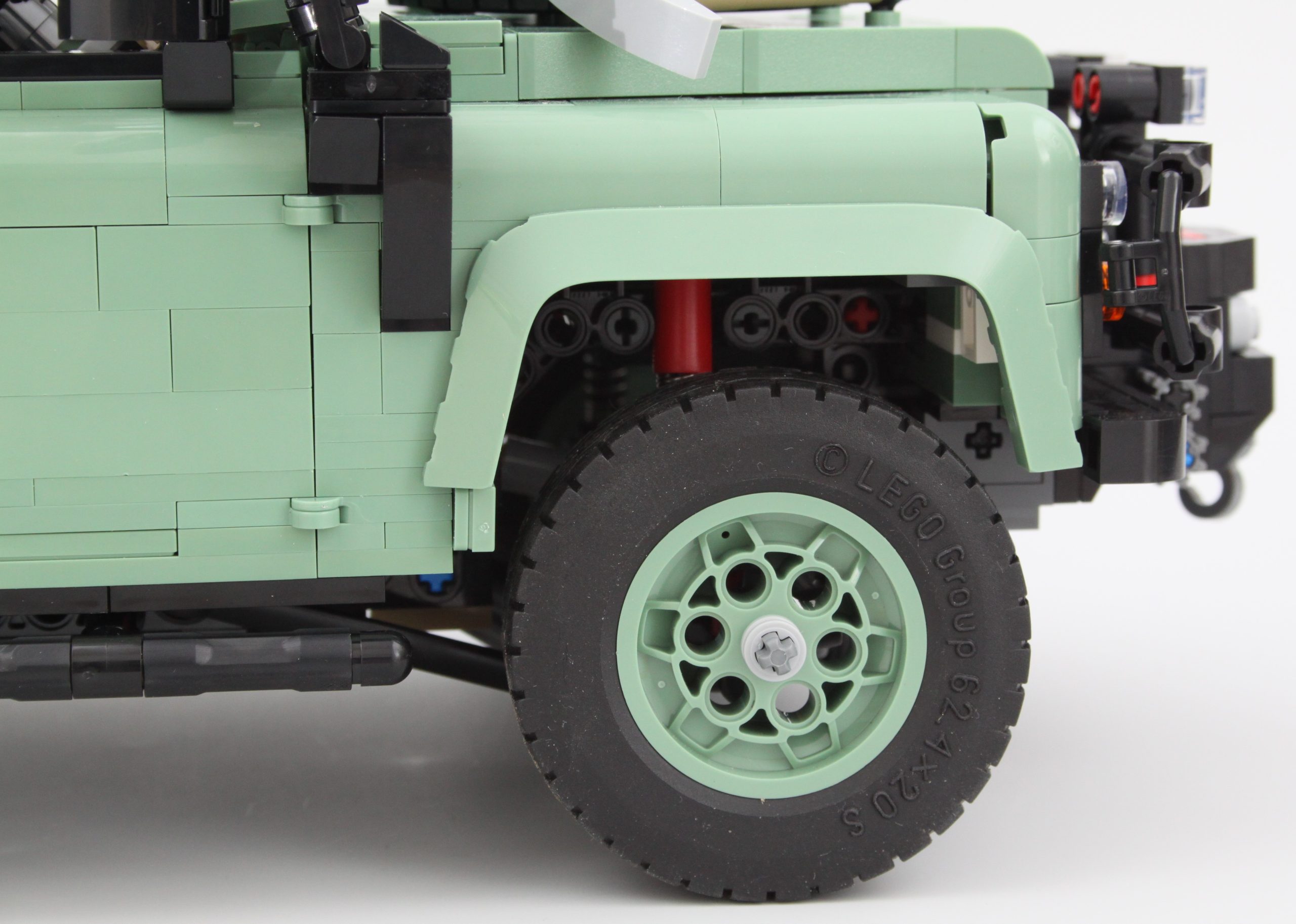 LEGO ICONS 10317 Land Rover Classic Defender 90 review 18 scaled
