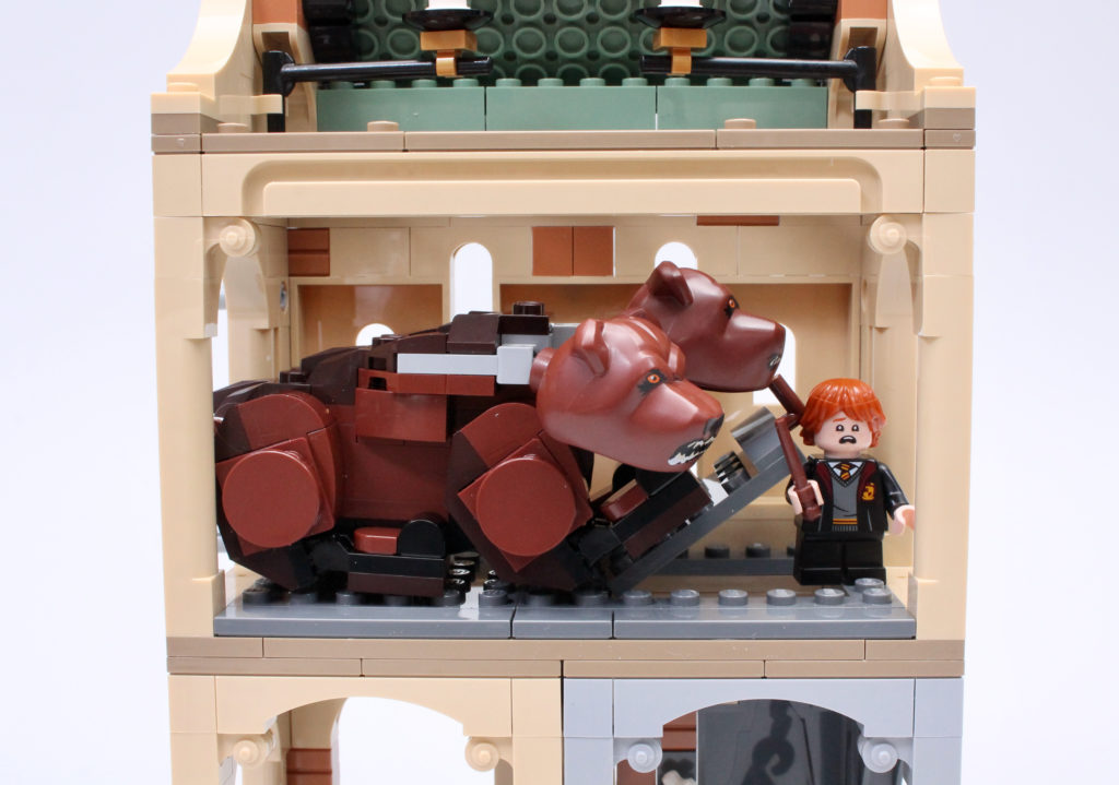 LEGO Harry Potter 76387 Hogwarts Fluffy Encounter review 21
