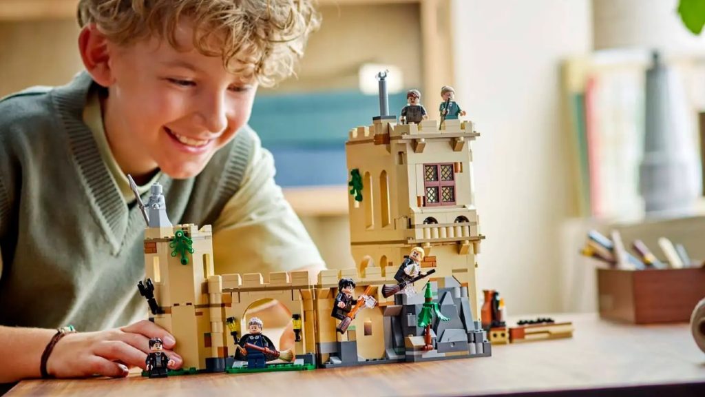 LEGO Harry Potter 76447 Hogwarts Castle Flying Lessons featured 1024x576