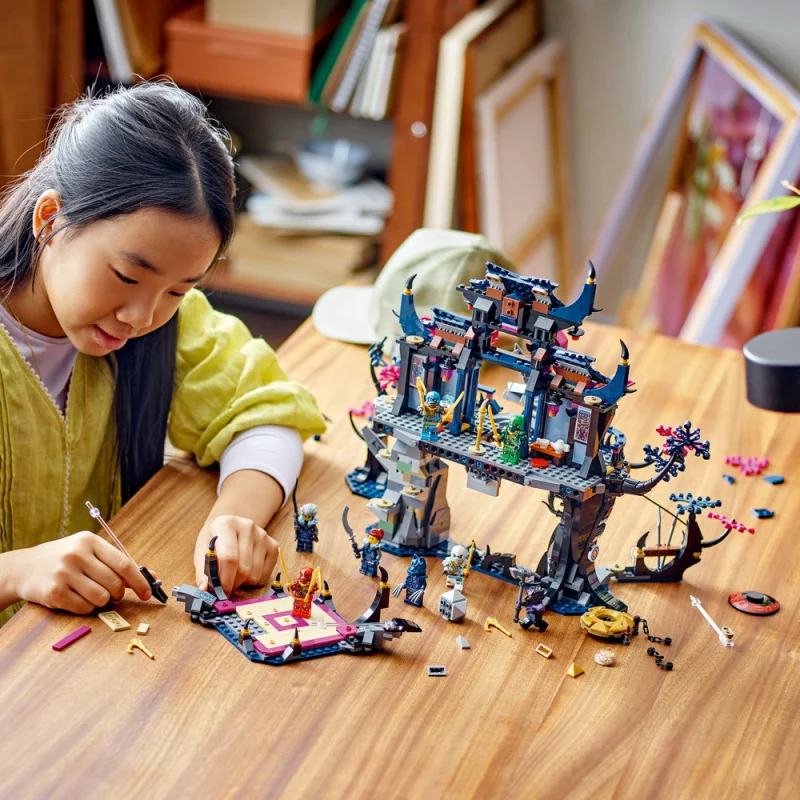 LEGO NINJAGO 71813 Wolf Mask Shadow Dojo 5