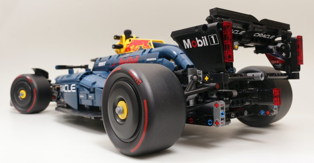 LEGO Technic 42206 Oracle Red Bull Racing RB20 F1 Car review 21 1024x532