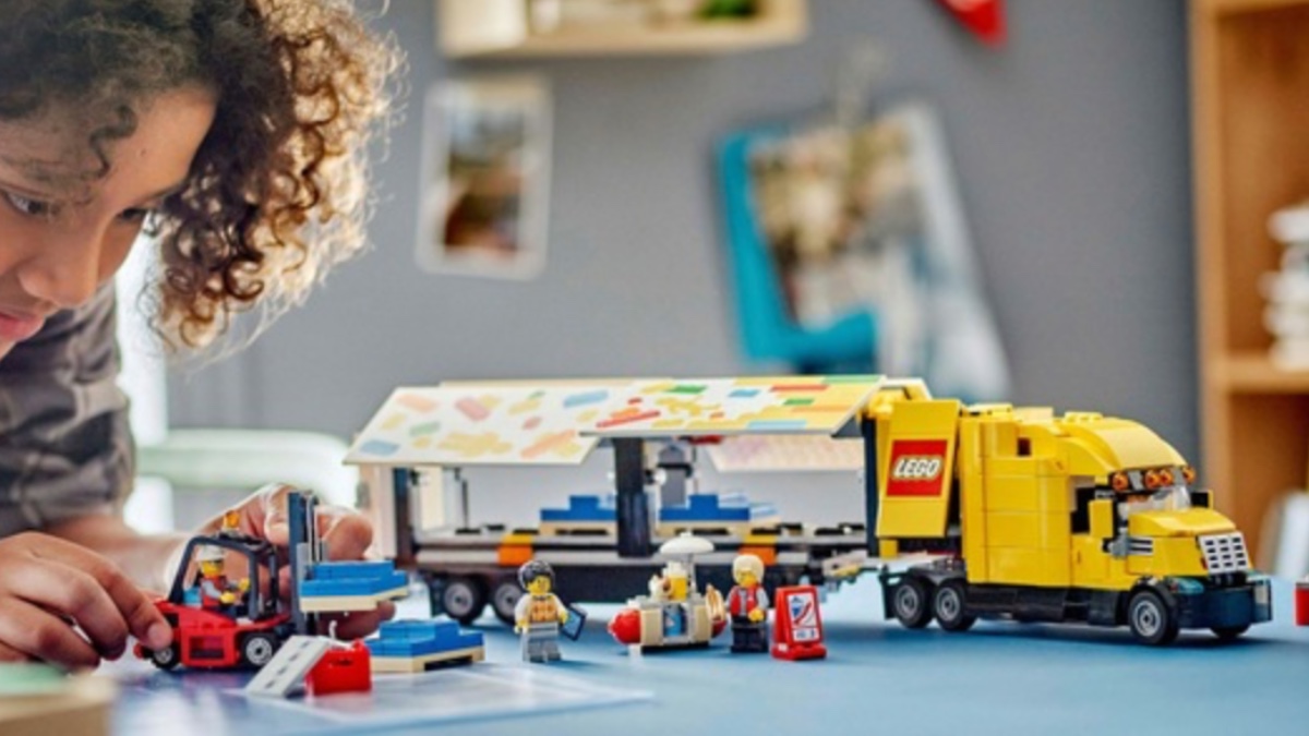 LEGO City 60440 LEGO Delivery Truck UK price confirmed