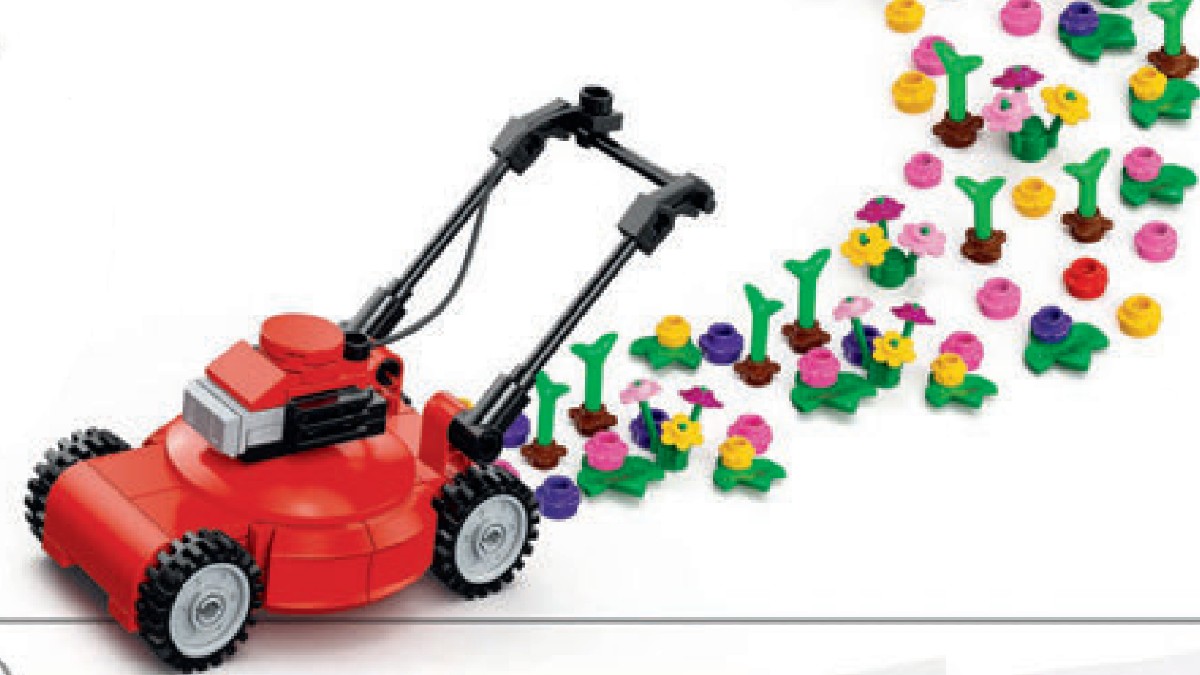 LEGO store September calendar reveals upcoming deals